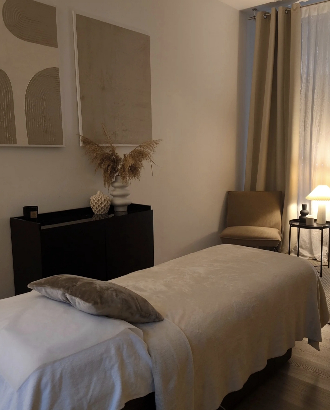 IMG_20251217_144753 epilation du maillot a la cire chez mademoiselle judith institut a Pau; epilation au fil des sourcils; epilation dos homme à Pau; epilation épaules homme Pau